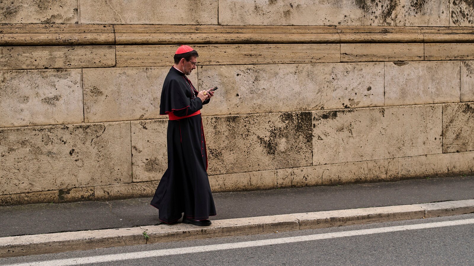 Vatican Disables Mobile Network During Papal Conclave