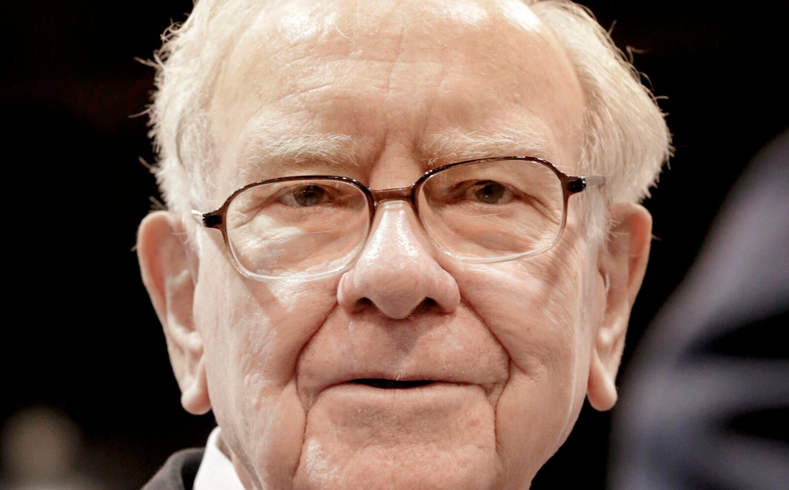 Warren Buffett to Retire at Year-End, Greg Abel Named Successor