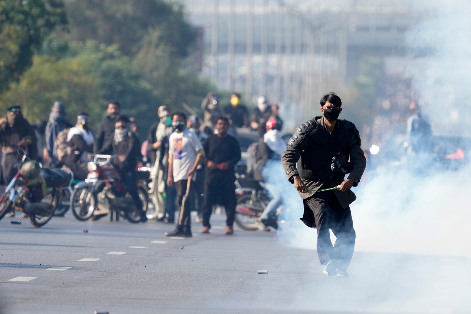 Deadly march towards Islamabad -