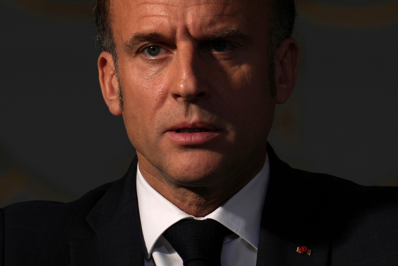 Macron opens up to European
