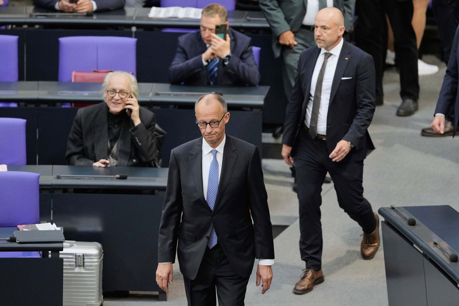 Experts Surprised as Bundestag Rejects Merz for Chancellor