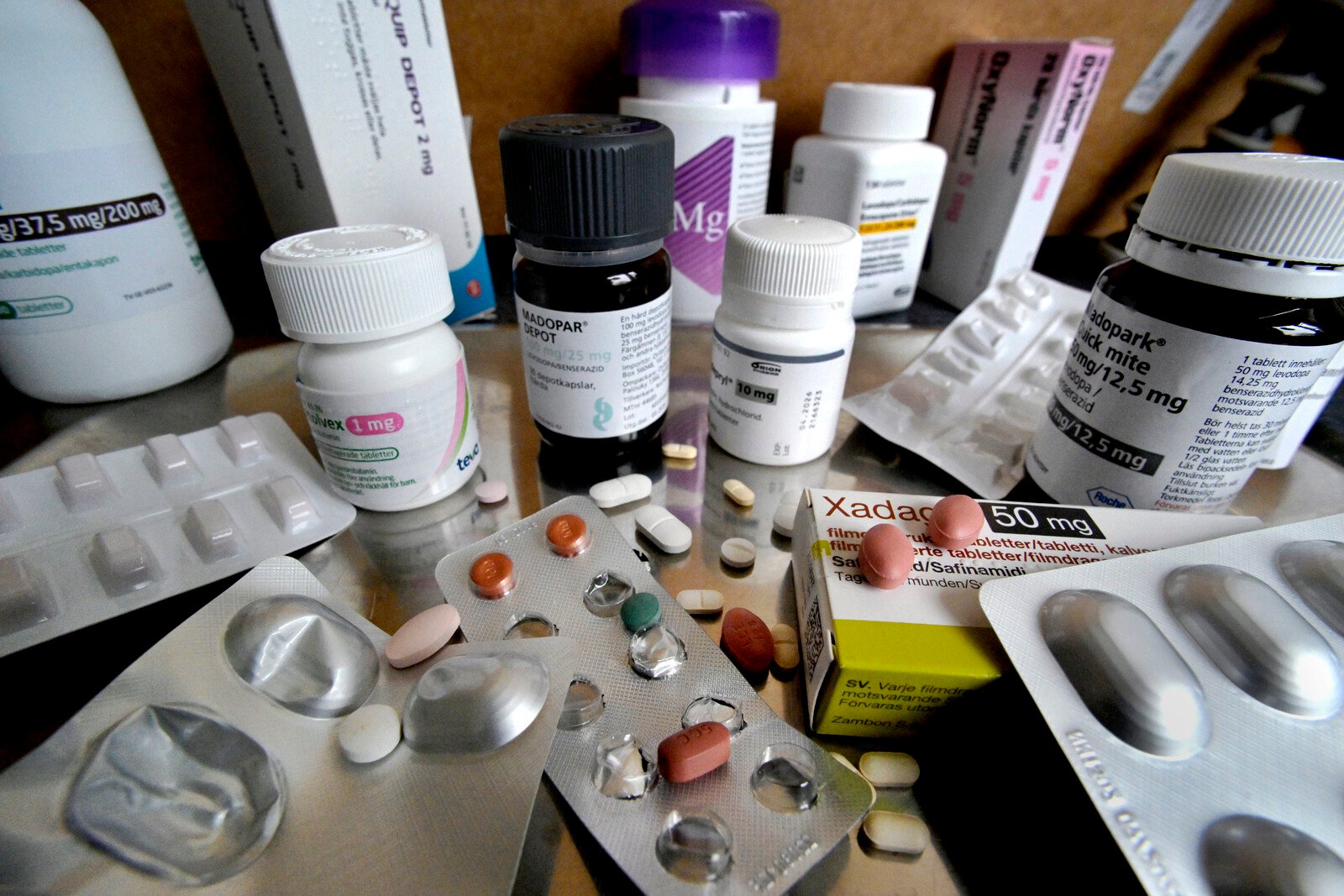 The prescription ceiling is shock-raised