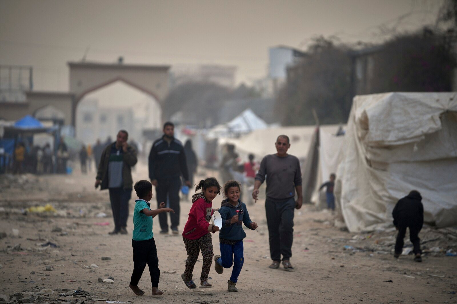 UN Reports 500,000 Palestinians Displaced