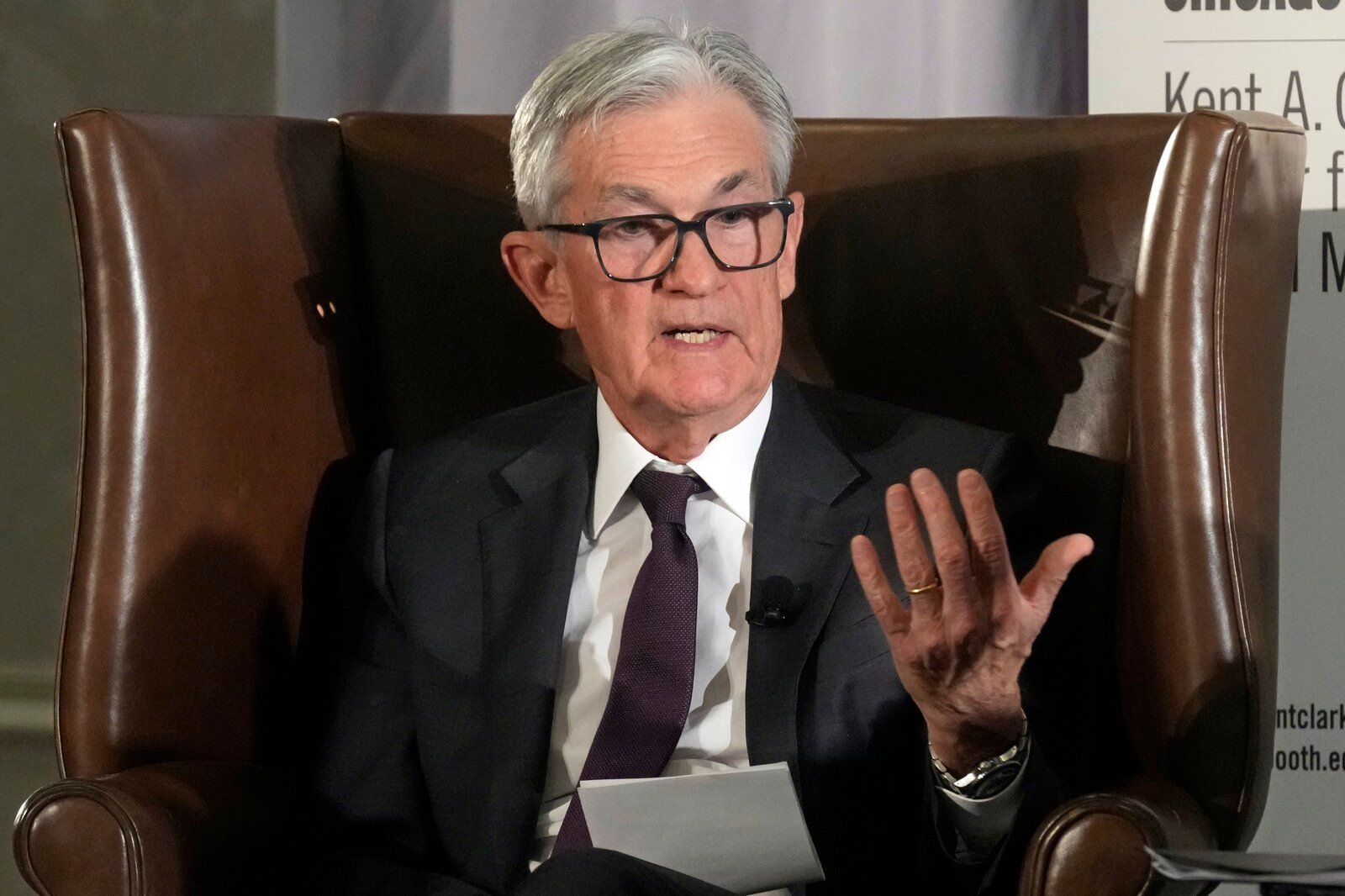 Fed Holds Interest Rates Steady Amid Economic Uncertainty