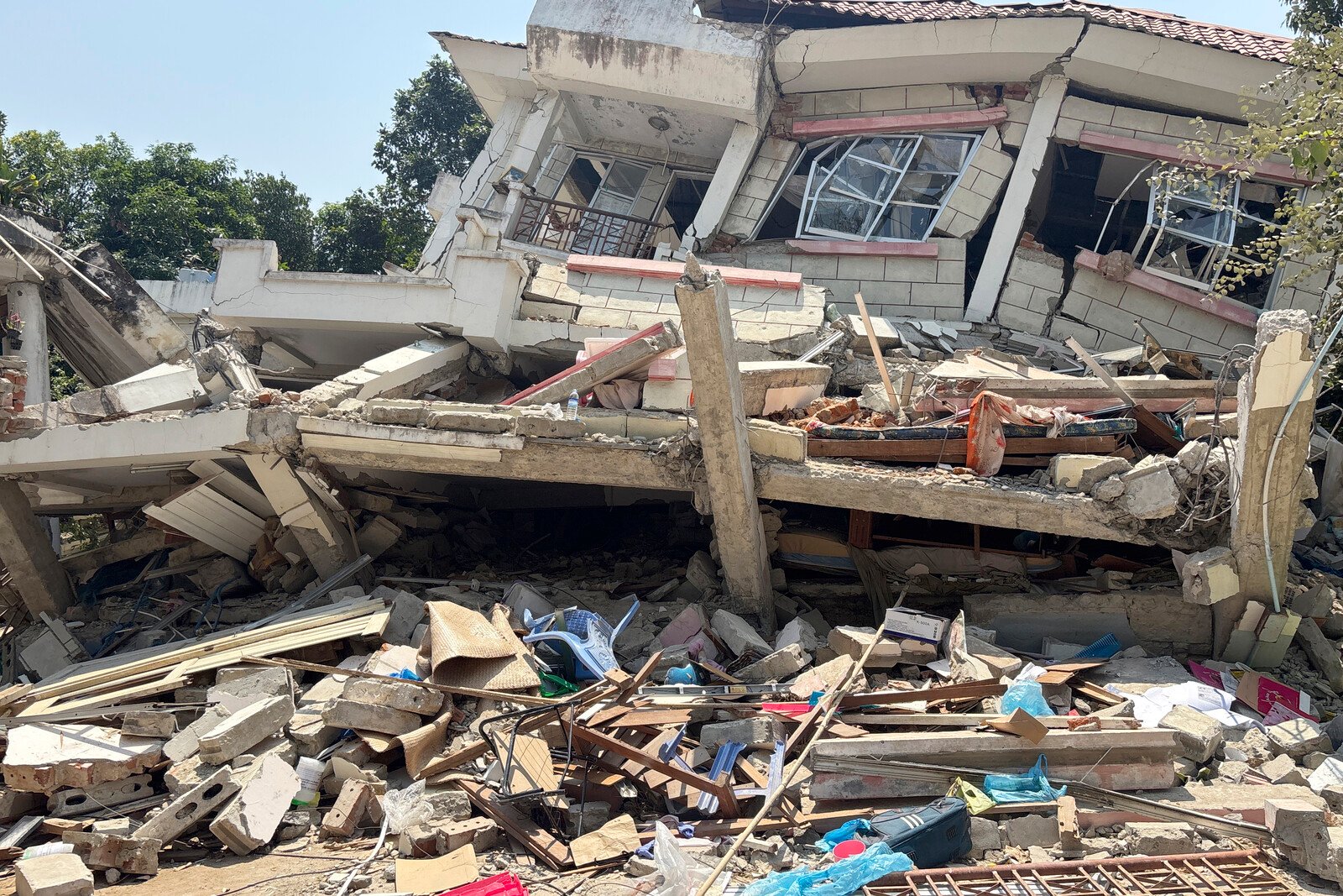 Myanmar Junta Announces Ceasefire to Aid Earthquake Relief Efforts