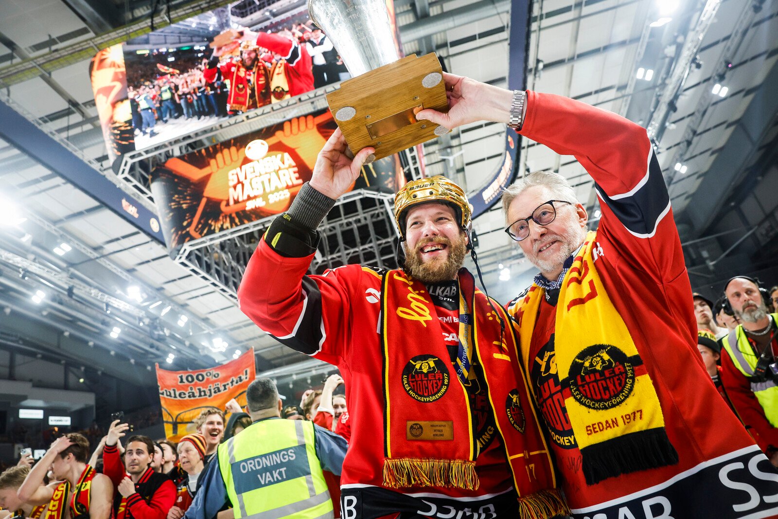 Linus Omark Considers Retirement After Winning Swedish Championship with Luleå