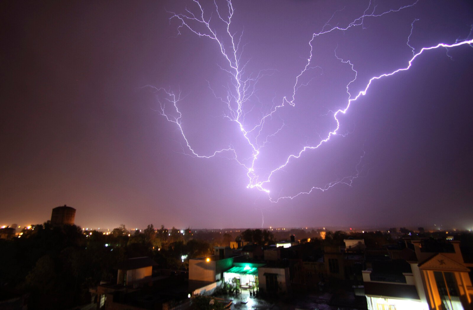 Many Dead from Lightning in