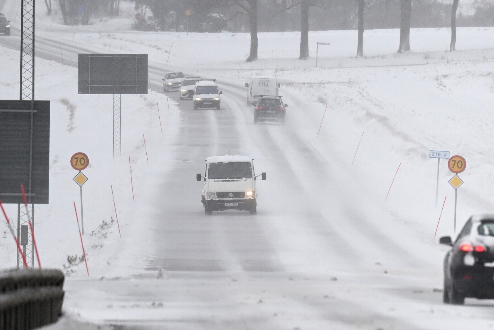 Snowstorm approaching – snowplows on