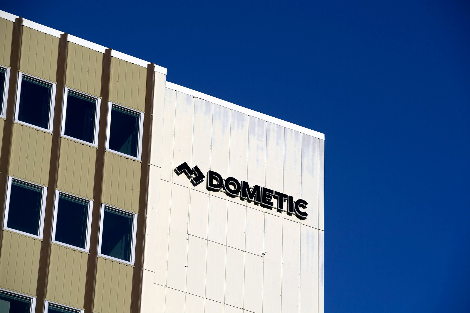 Dometic issues profit warning –