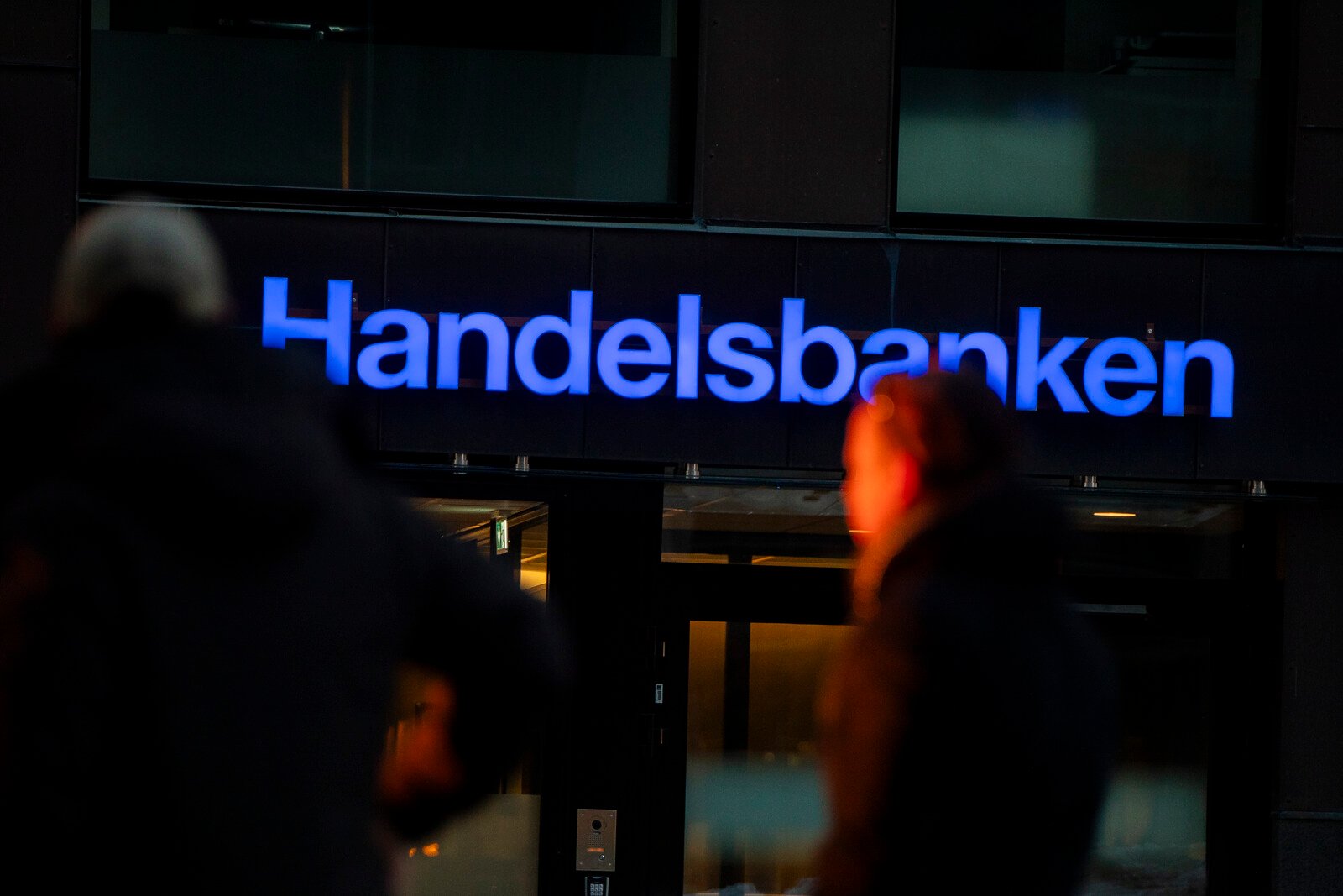 Major Banks Agree: A Double