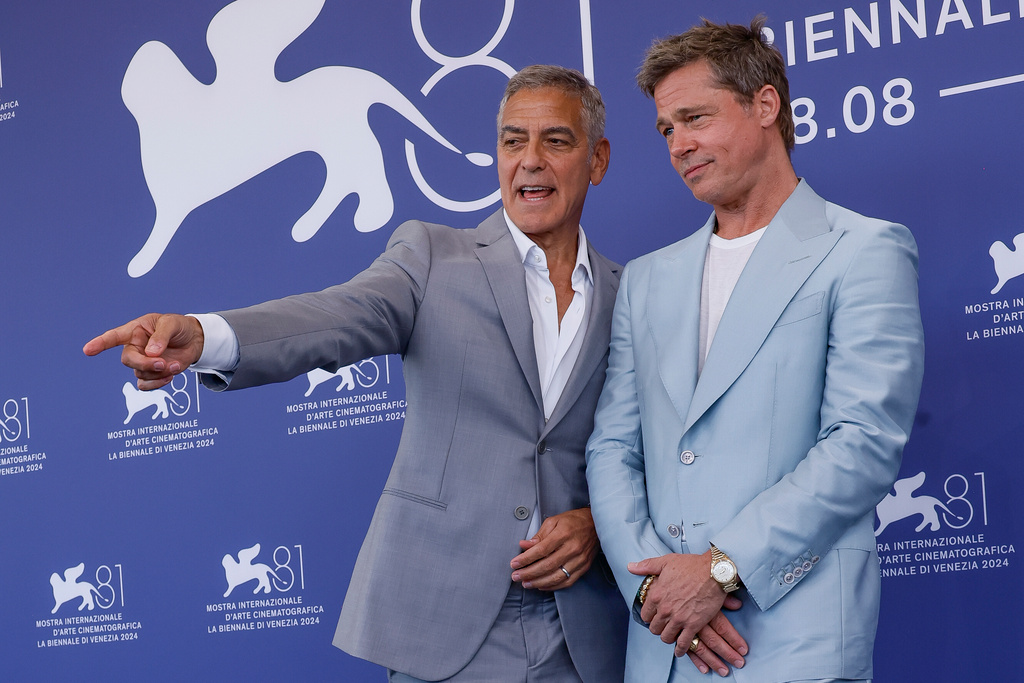 George Clooney: Everyone Should Applaud