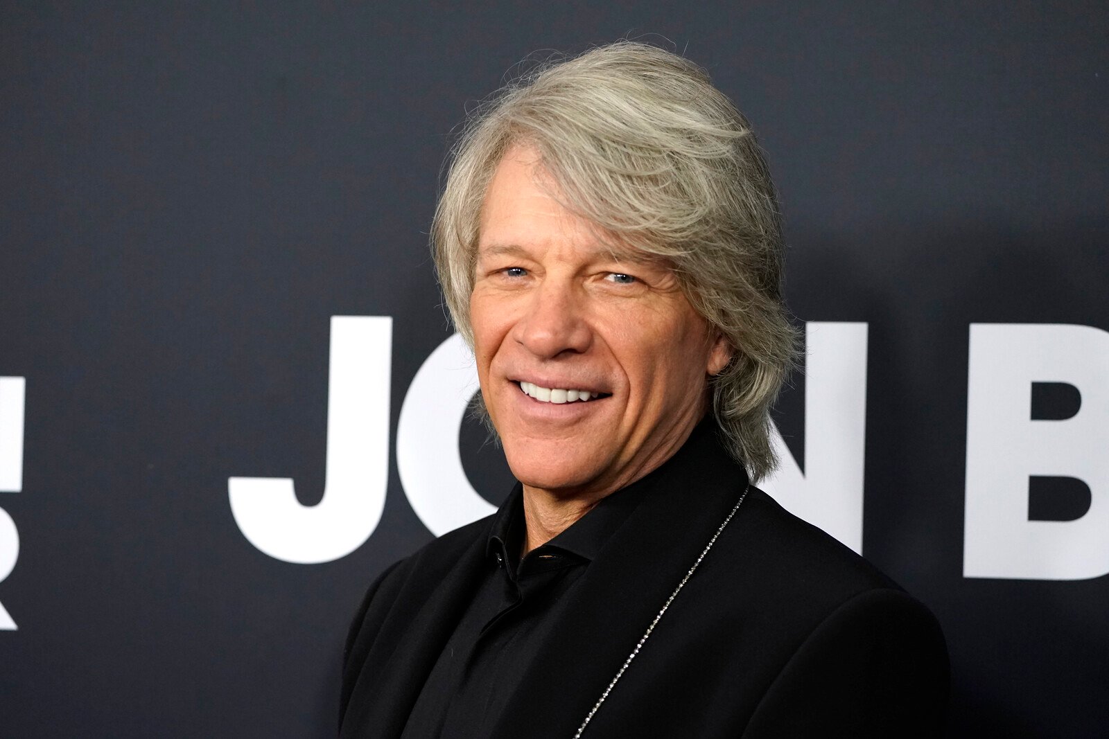 Jon Bon Jovi praised -
