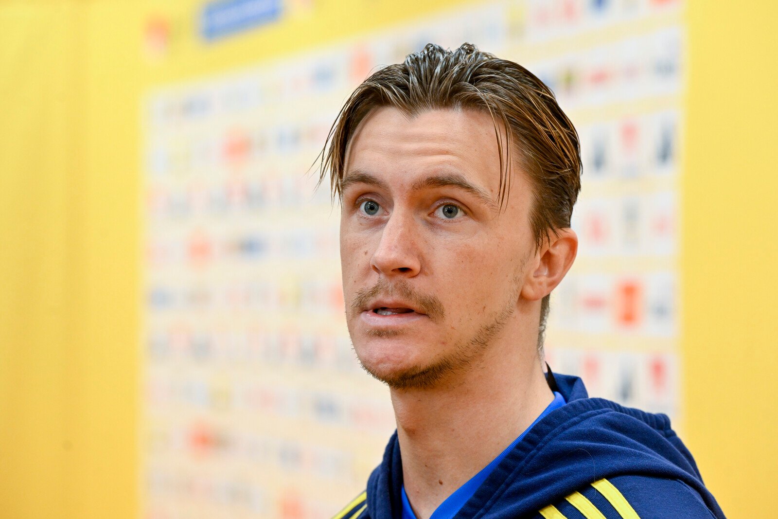 Kristoffer Olsson trains with Division