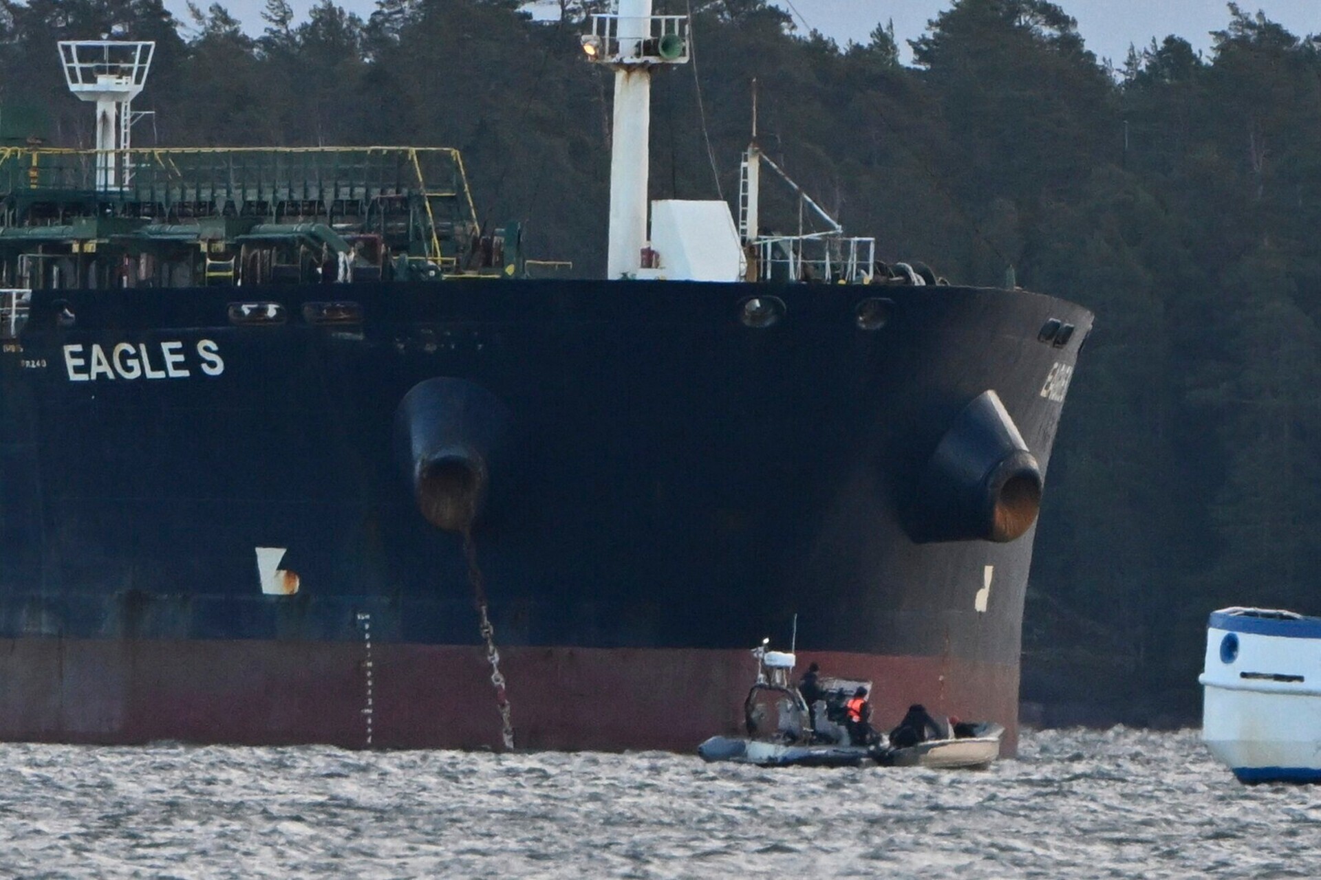 After Cable Breaks: Swedish Vessel to Finland