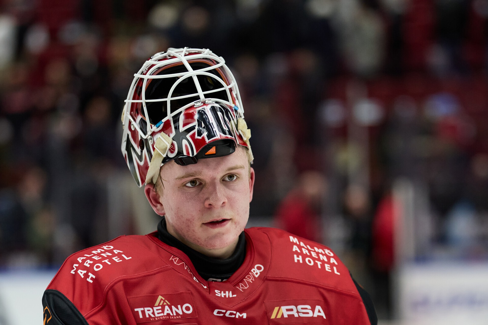 20-Year-Old Goalie Blomgren Shines in Malmö's Playoff Victory