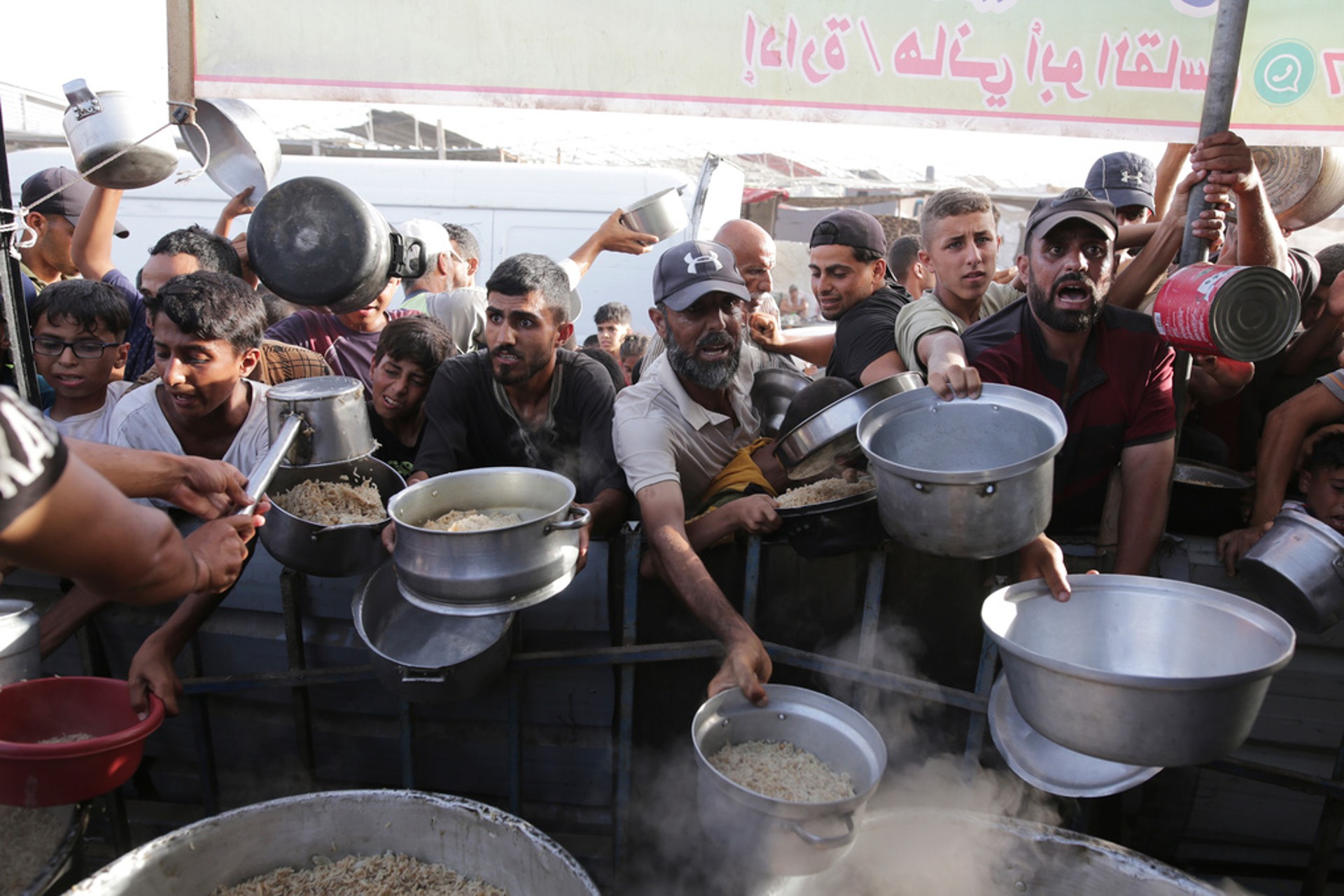 WHO: Great Hunger in Gaza Despite Israeli Pause