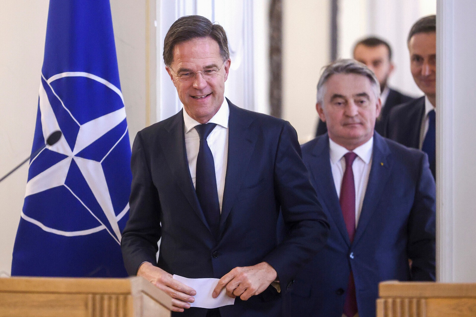 NATO warns of security vacuum in Bosnia