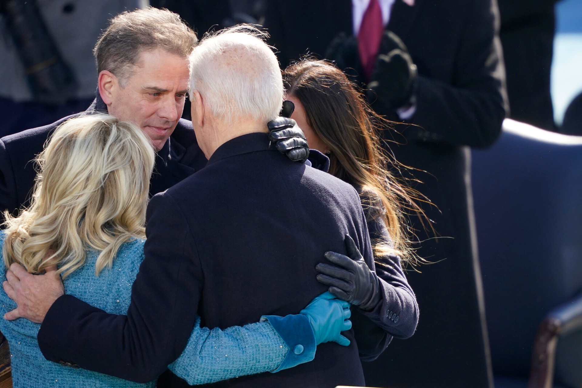 Trump withdraws protection for Biden's children