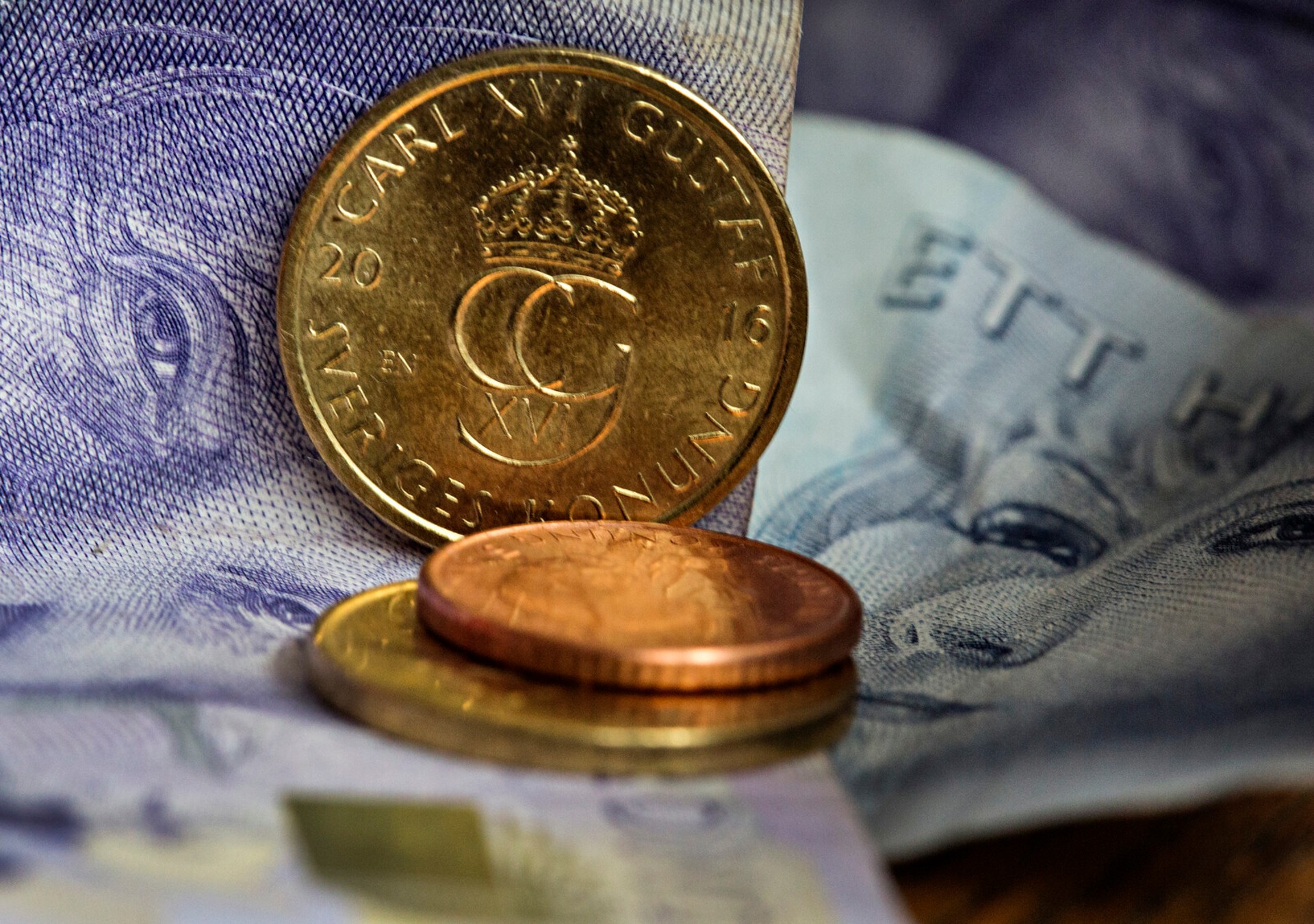 Swedish Krona SEK Hits Strongest Level Against Euro and Dollar Since 2022