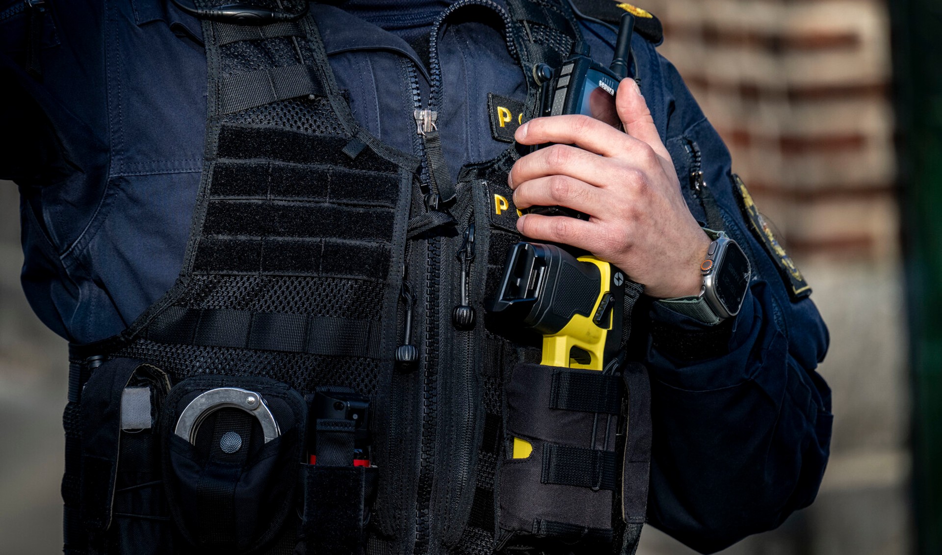 Man in His 20s Shot in Western Södertälje, Police Investigate