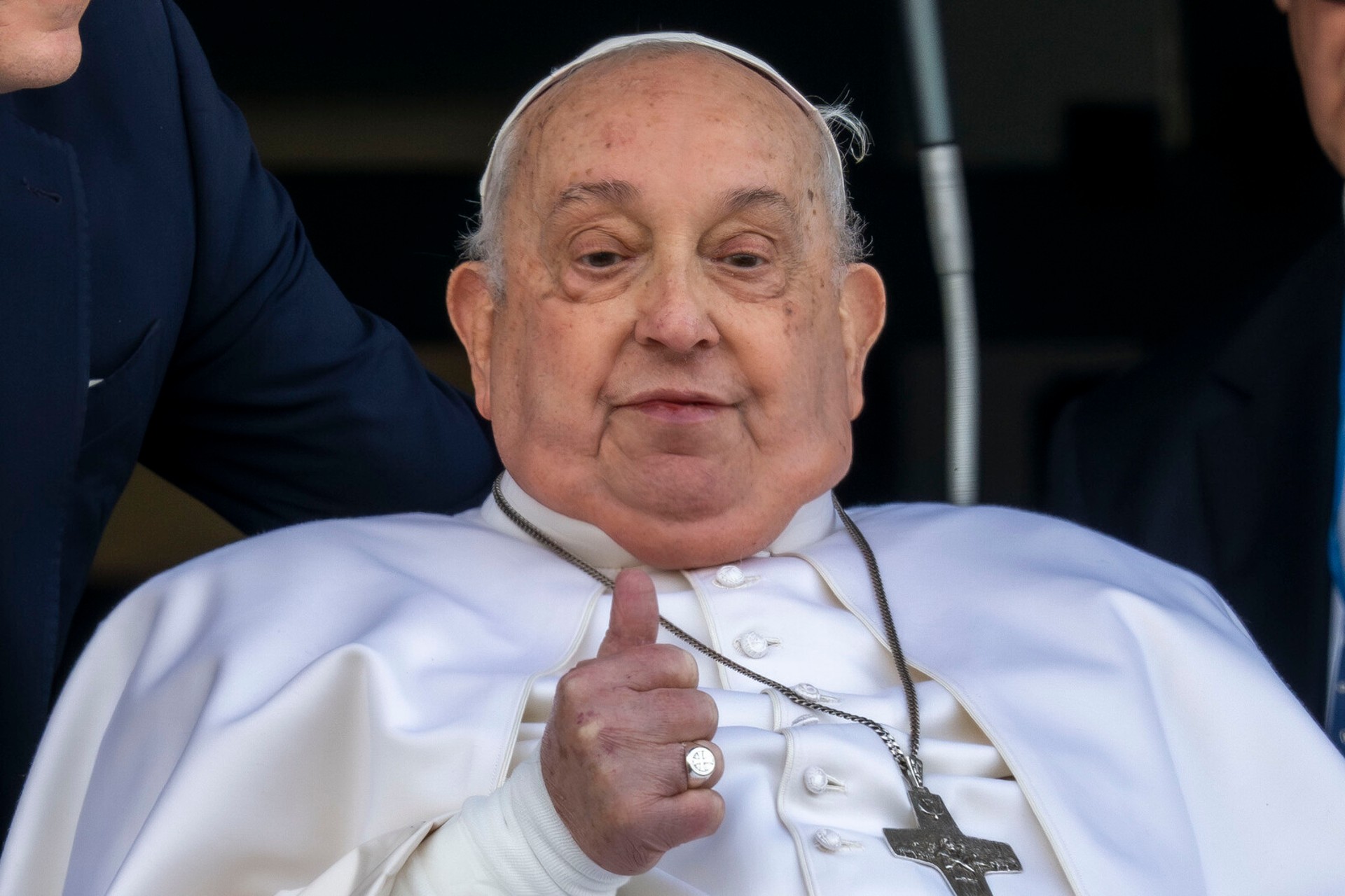 Pope's Doctor Faced Tough Choice During Critical Health Crisis