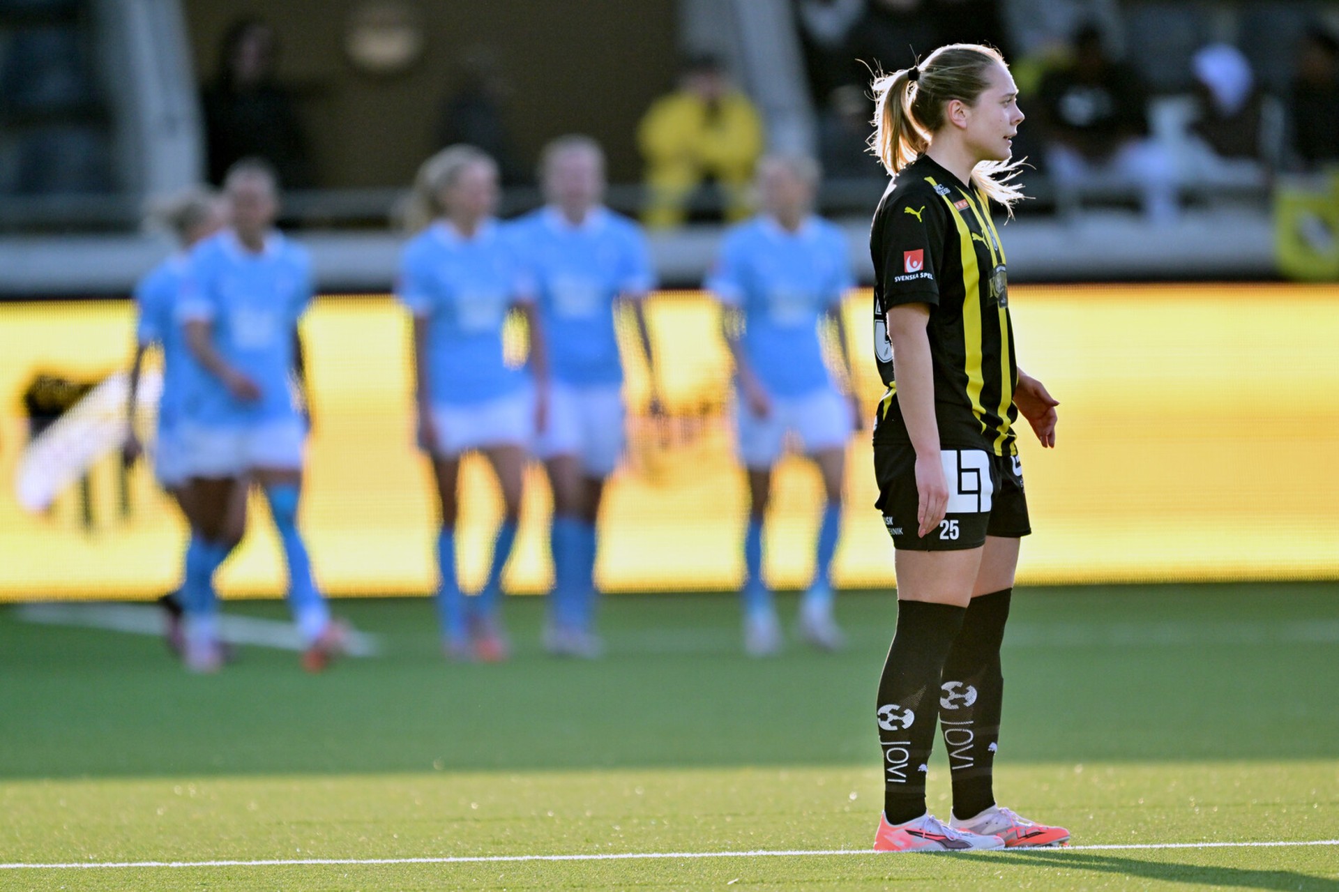 Häcken Stumbles in Premiere Loss to Malmö FF, Coach Expresses Disappointment