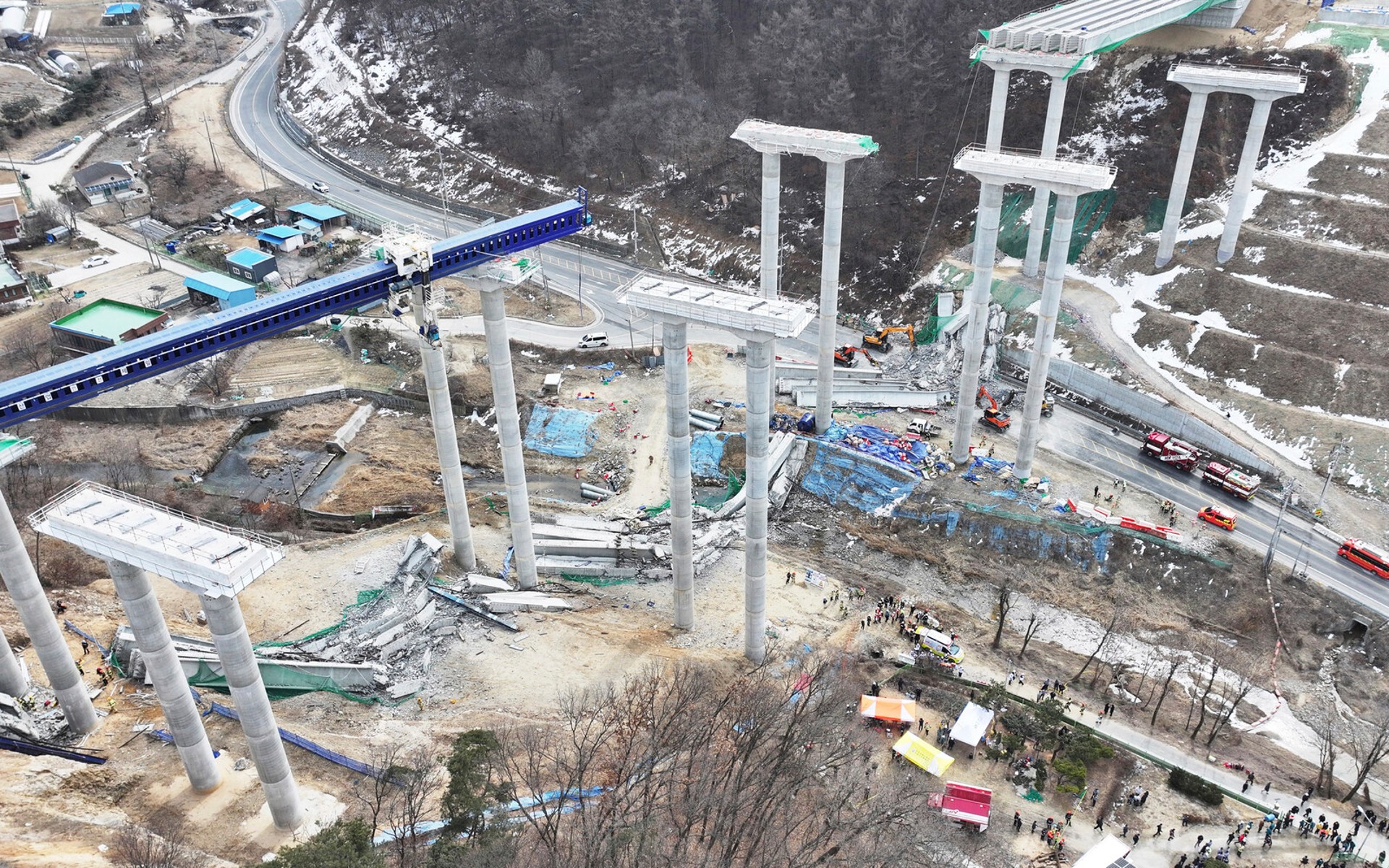 Multiple fatalities as bridge collapses in South Korea