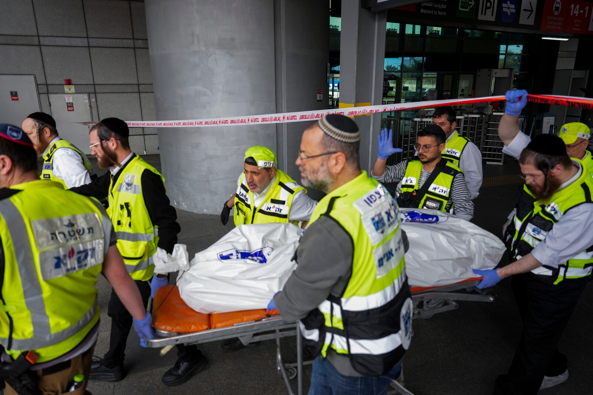 Tragic Knife Attack in Haifa: One Dead, Several Injured