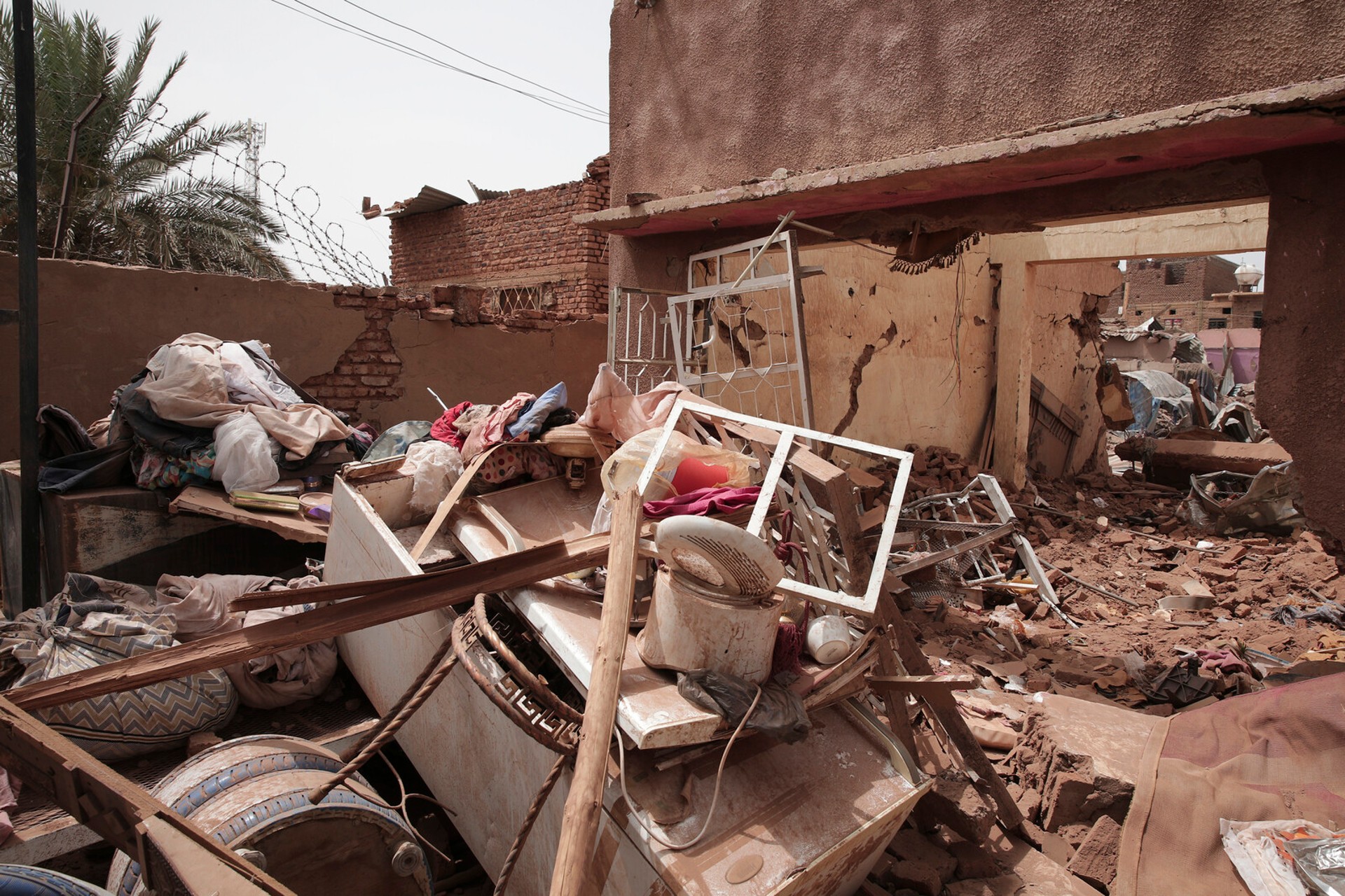 Sudan's Army Closes In on Presidential Palace Amid Intensifying Conflict