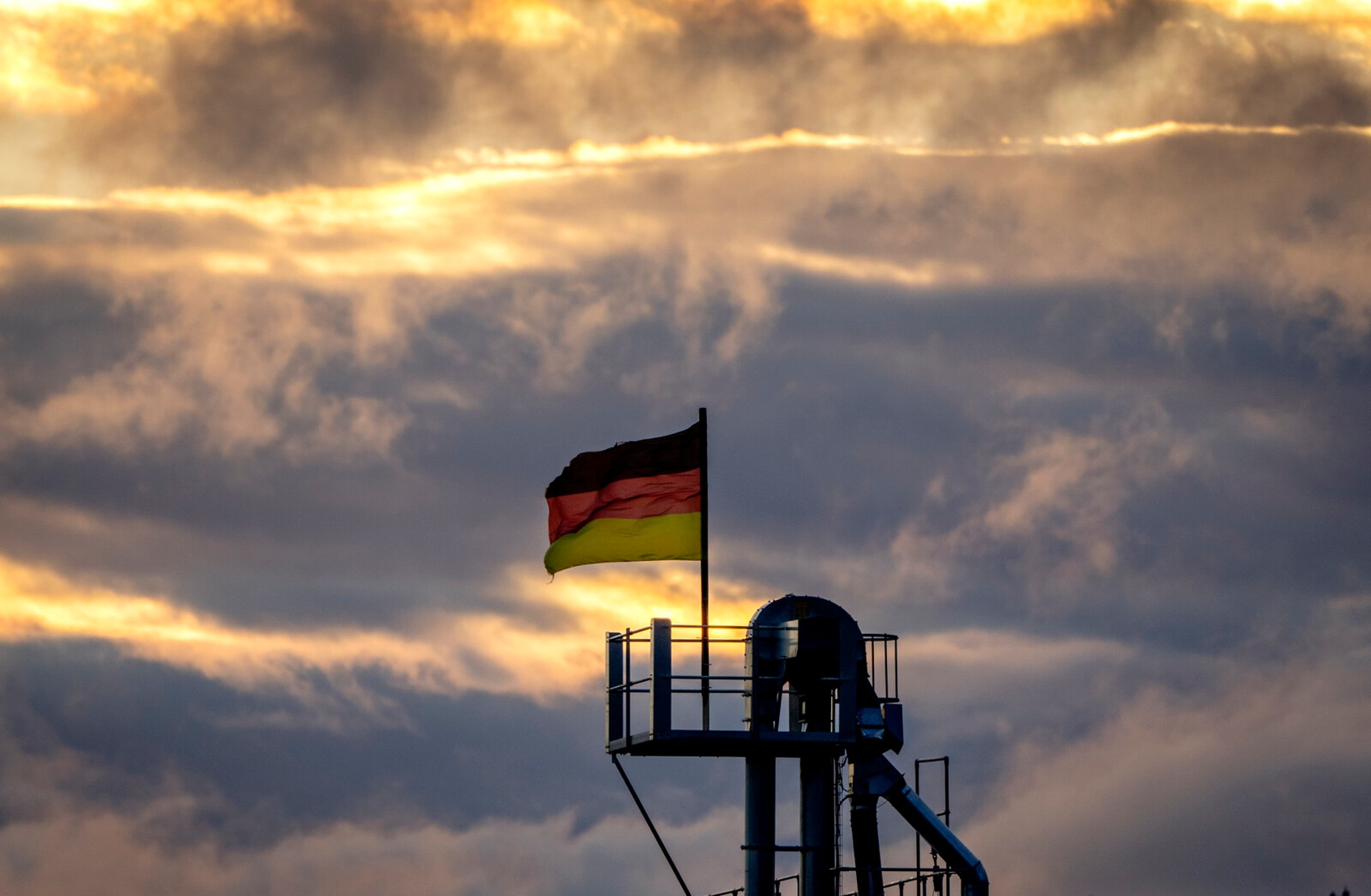 German Economy Shows Signs of Recovery with Improved Business Sentiment