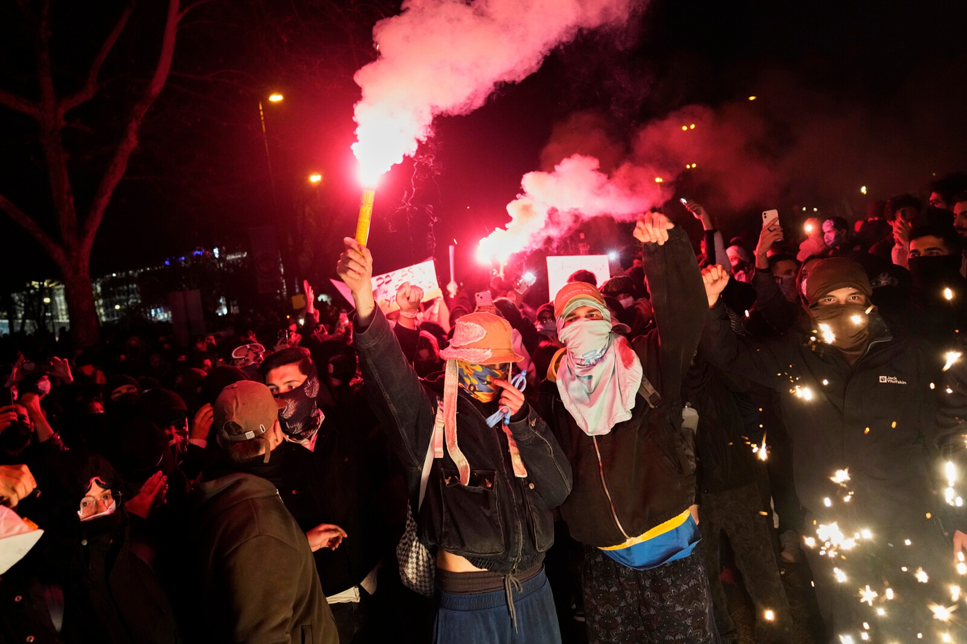 Istanbul Protests Escalate as Police Use Rubber Bullets