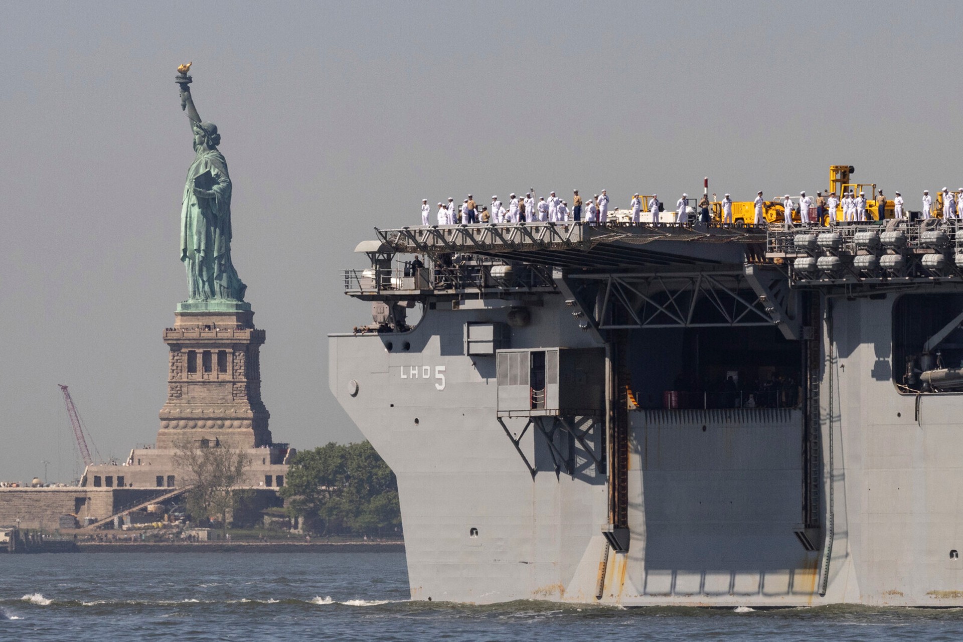 French Politician Demands Return of the Statue of Liberty