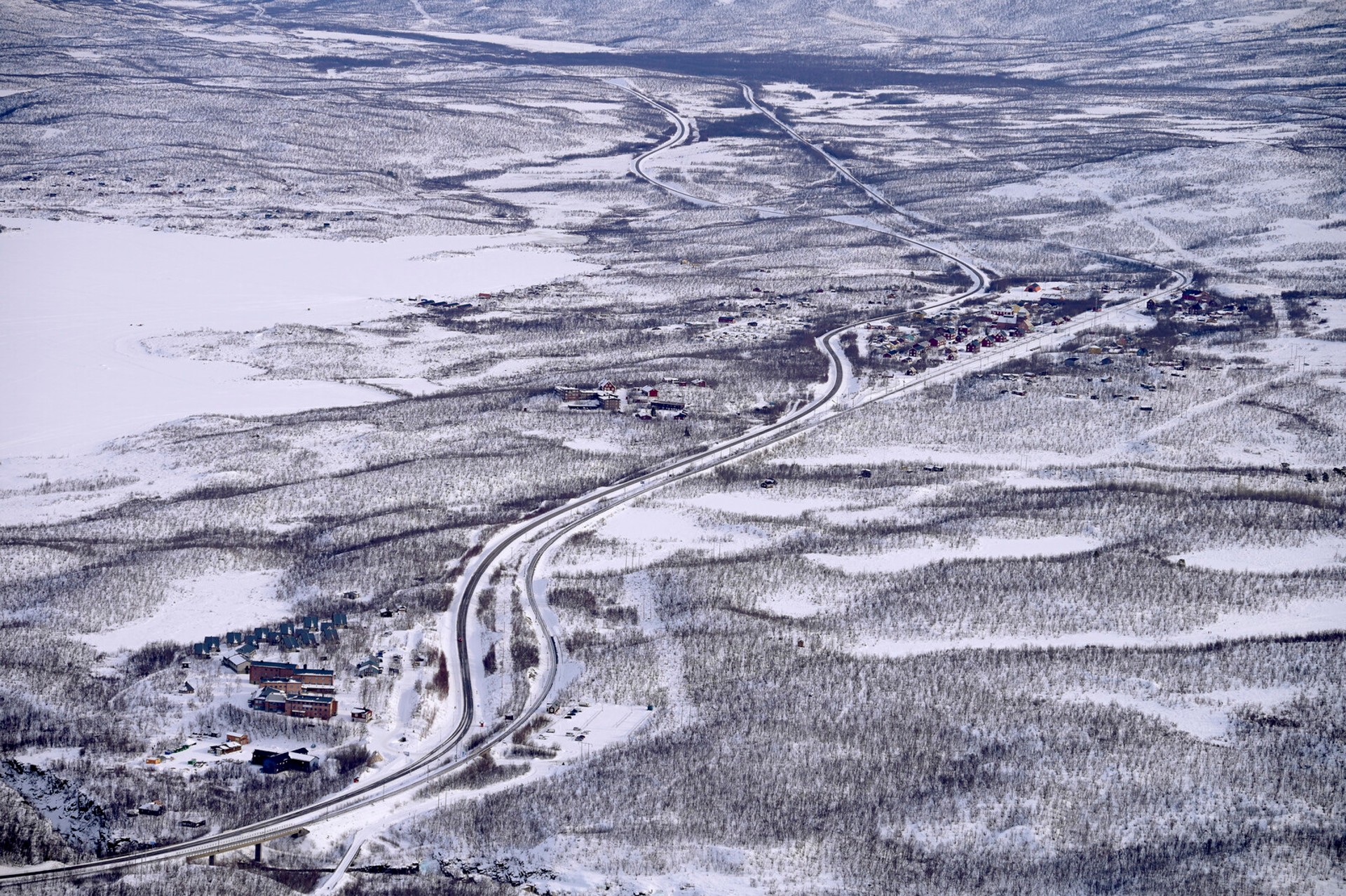 Abisko Avalanche Tragedy: Manslaughter Probe Targets Tour Operator