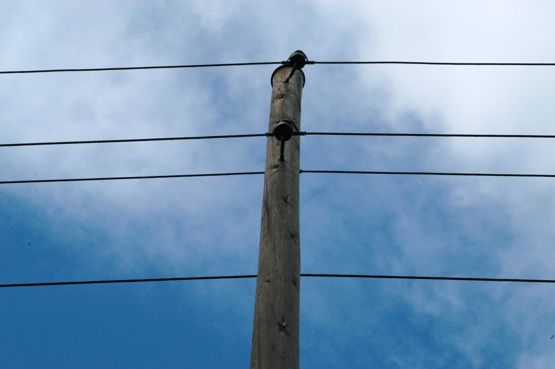 60 Telephone Poles Mysteriously Disappear in Sweden