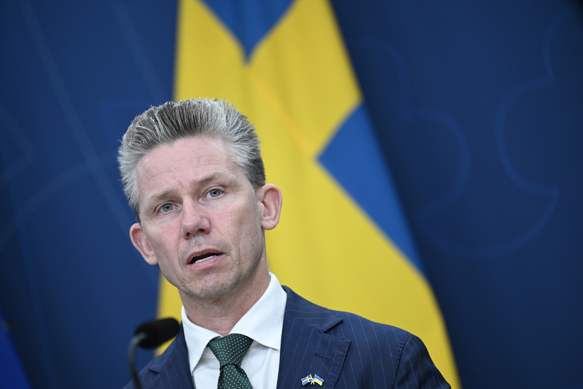 Swedish support for long-range weapons in Ukraine