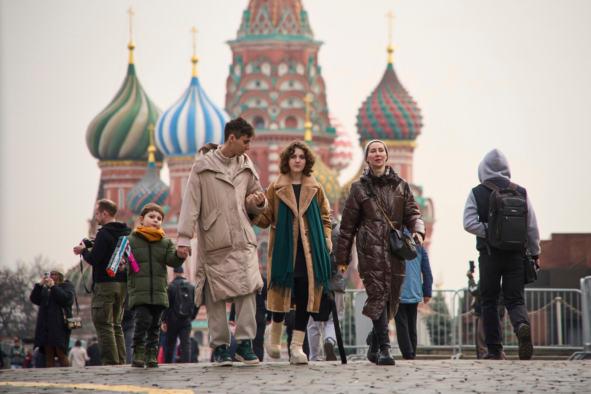 Russia Holds Steady on Interest Rate Amid High Inflation Concerns