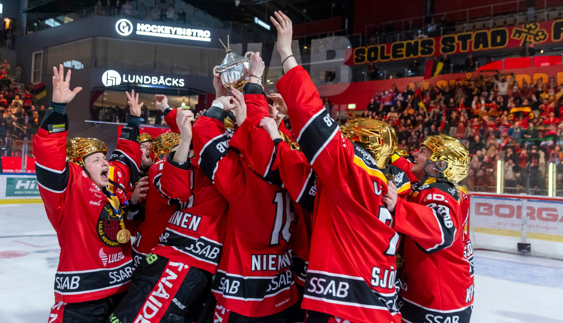 Luleå Women Eye 7th Straight Hockey Title After Semifinal Triumph