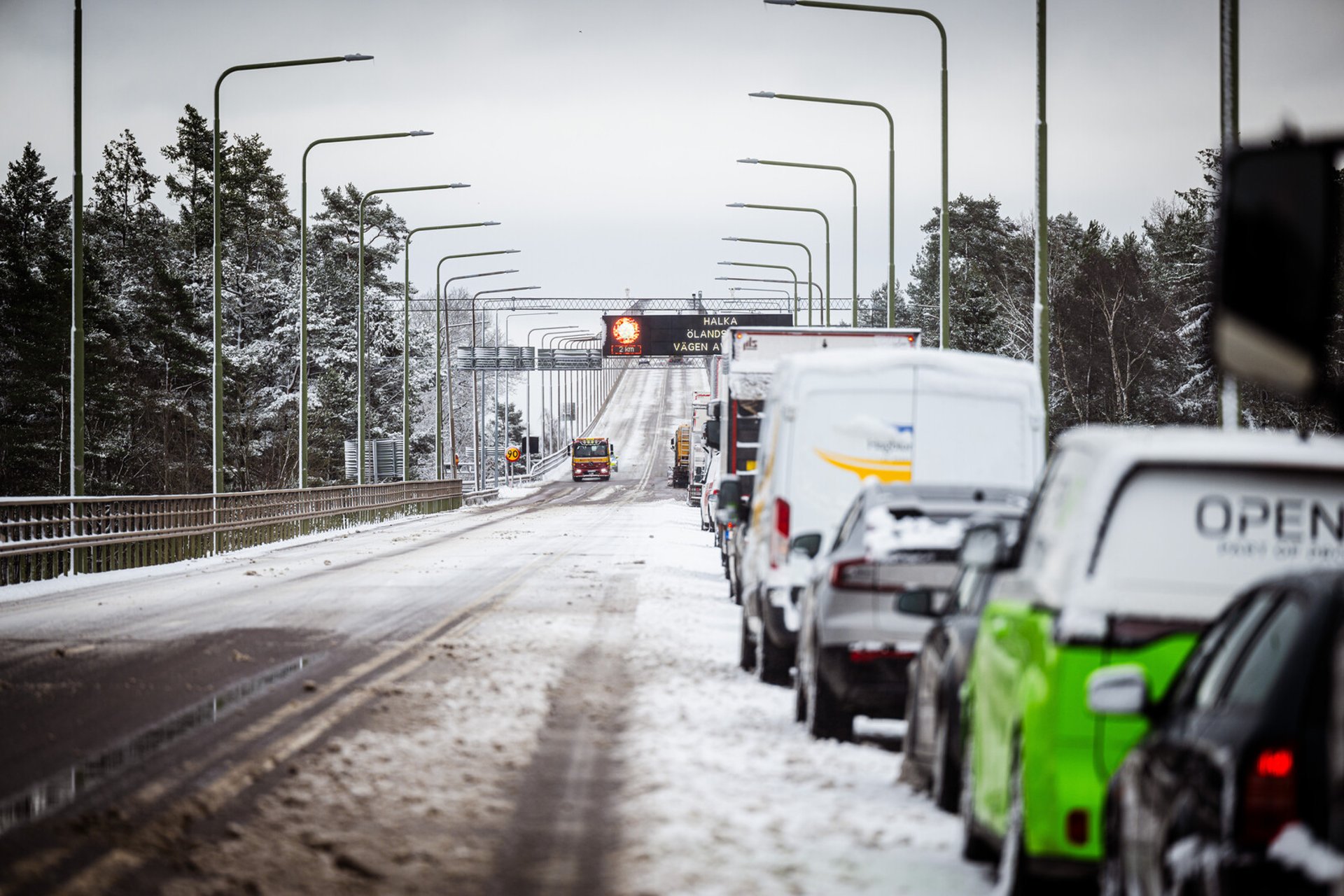 New warnings for snow on the first day of the year