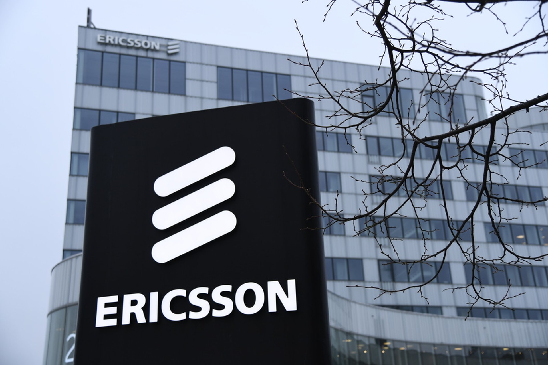 Ericsson sheds its straitjacket