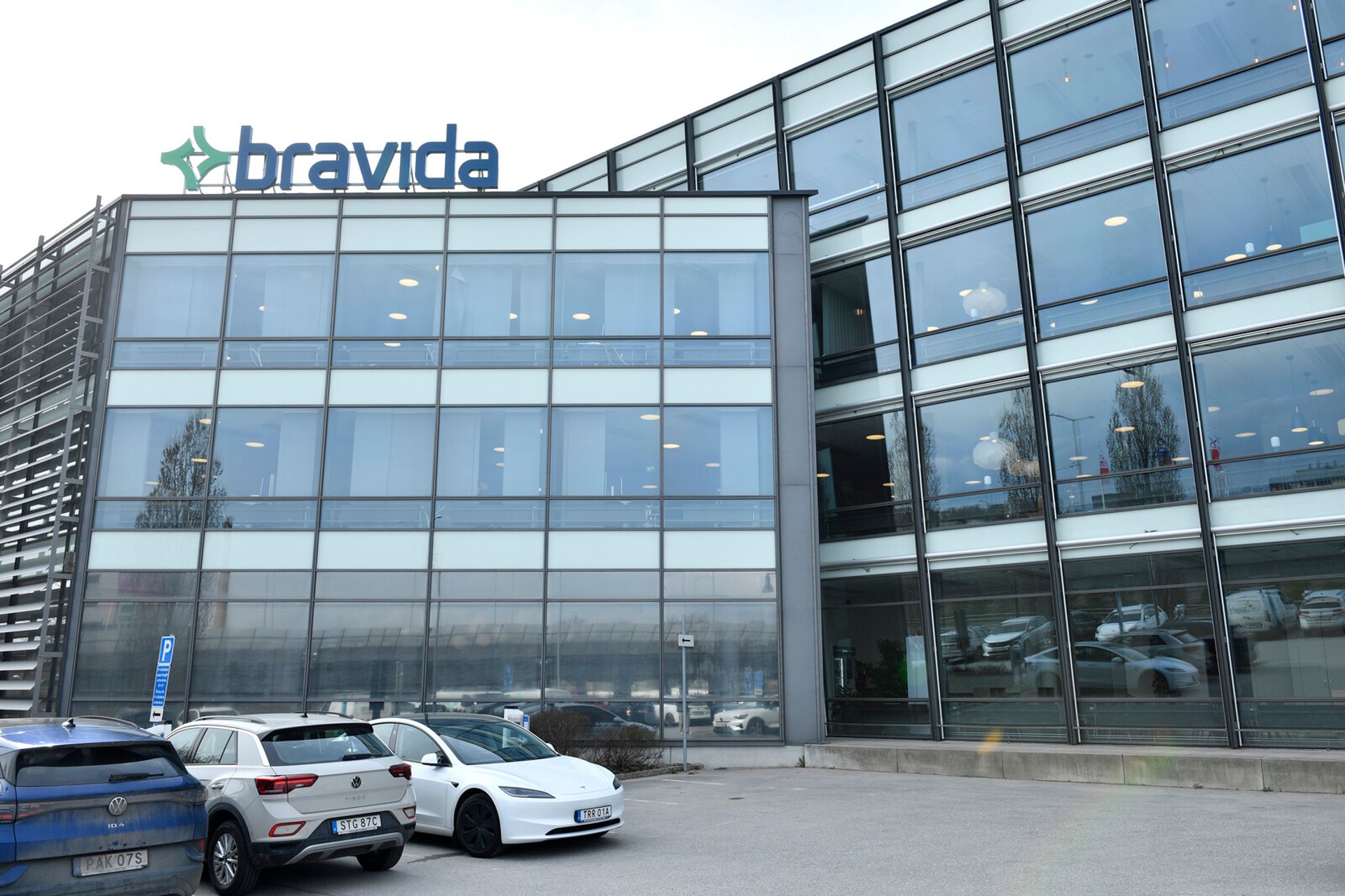 Bravida CEOs charged with gross