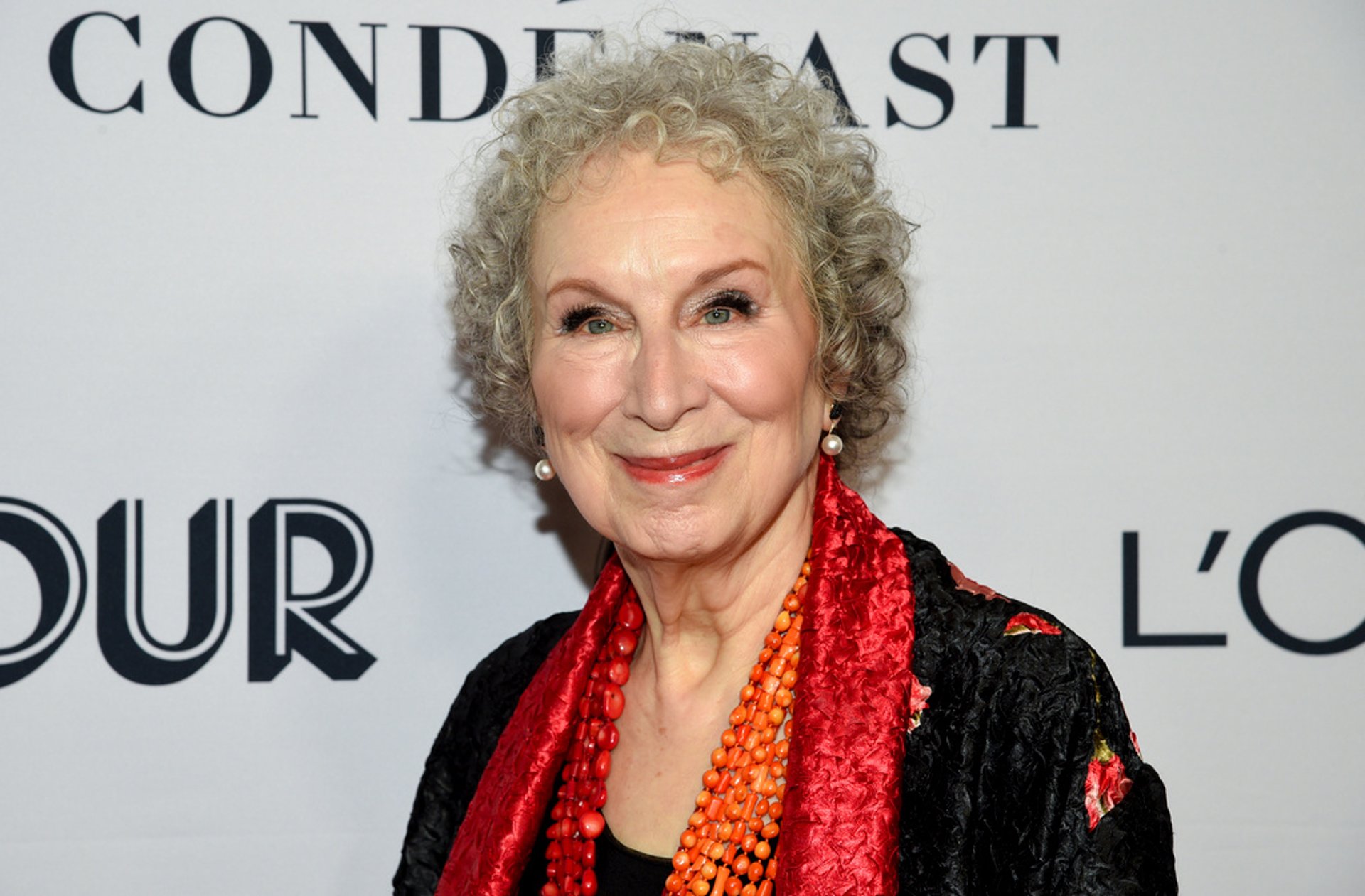 Margaret Atwood to Sweden in the Fall