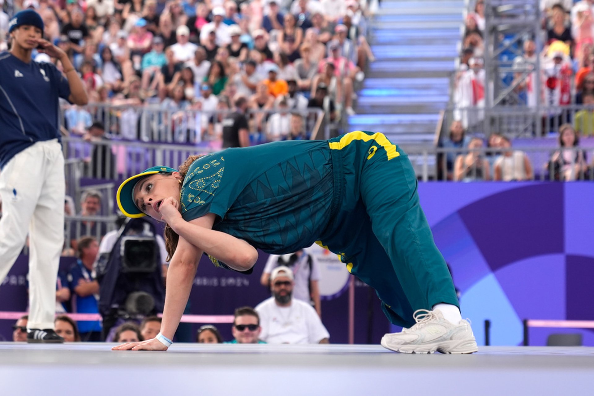 Supported after ridiculed Olympic dance: "Crushing"