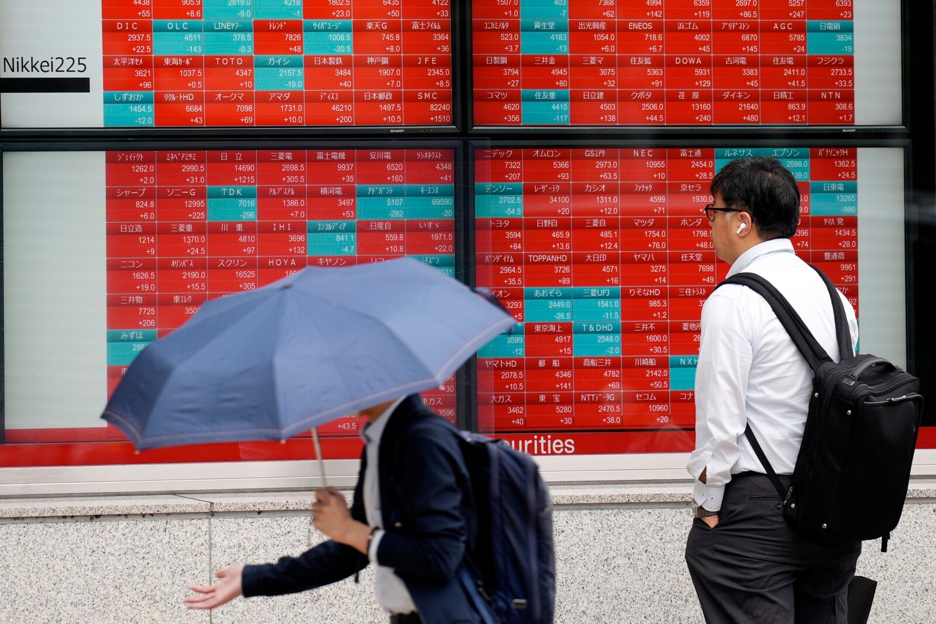 Sour mood on Asian markets after interest rate decision