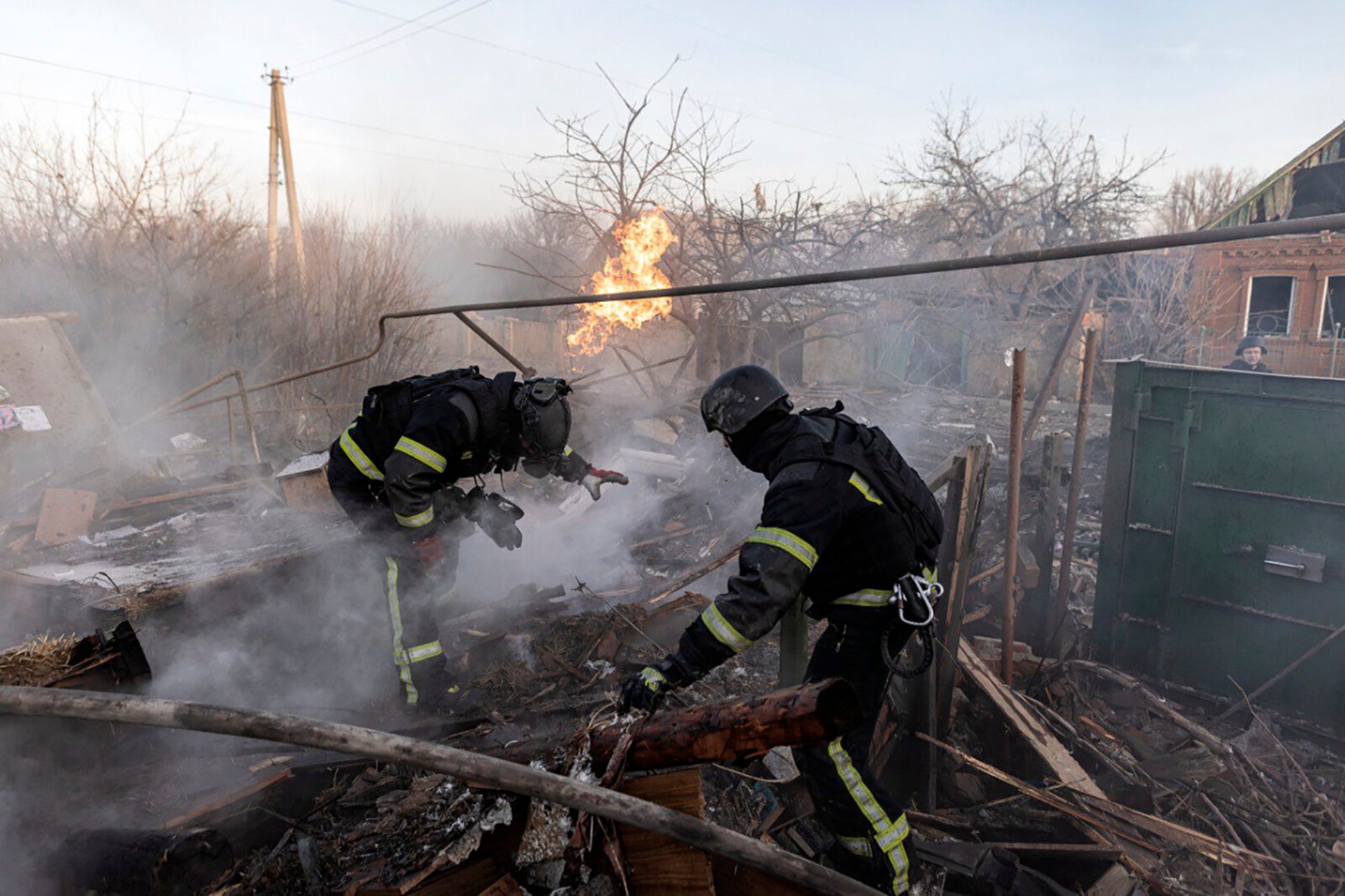 Ukraine: 14 dead and 50 injured in Russian attacks