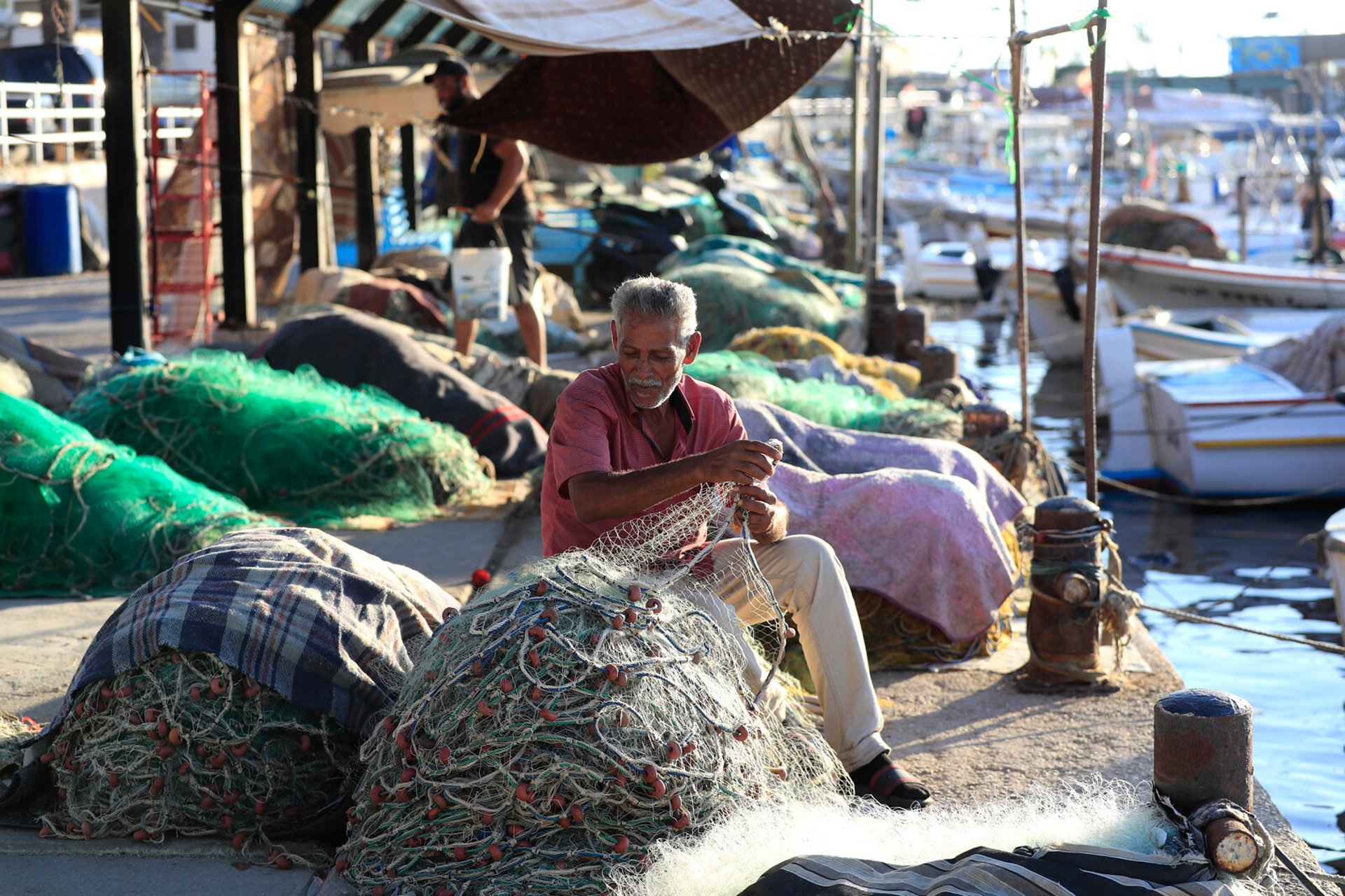 Lebanon's fishermen "stripped bare overnight"