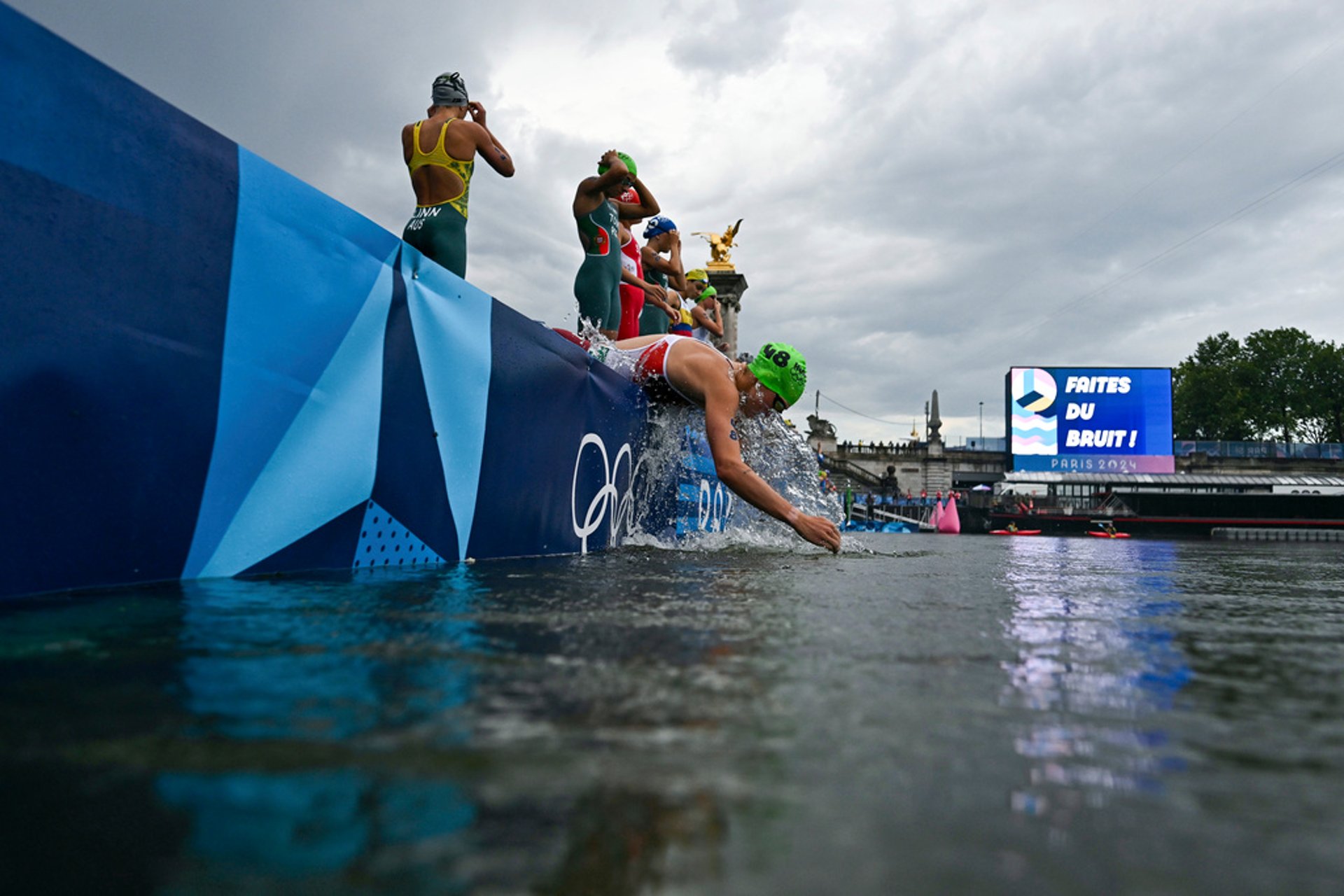 The Seine River is Polluted Again - Cancels Training Session