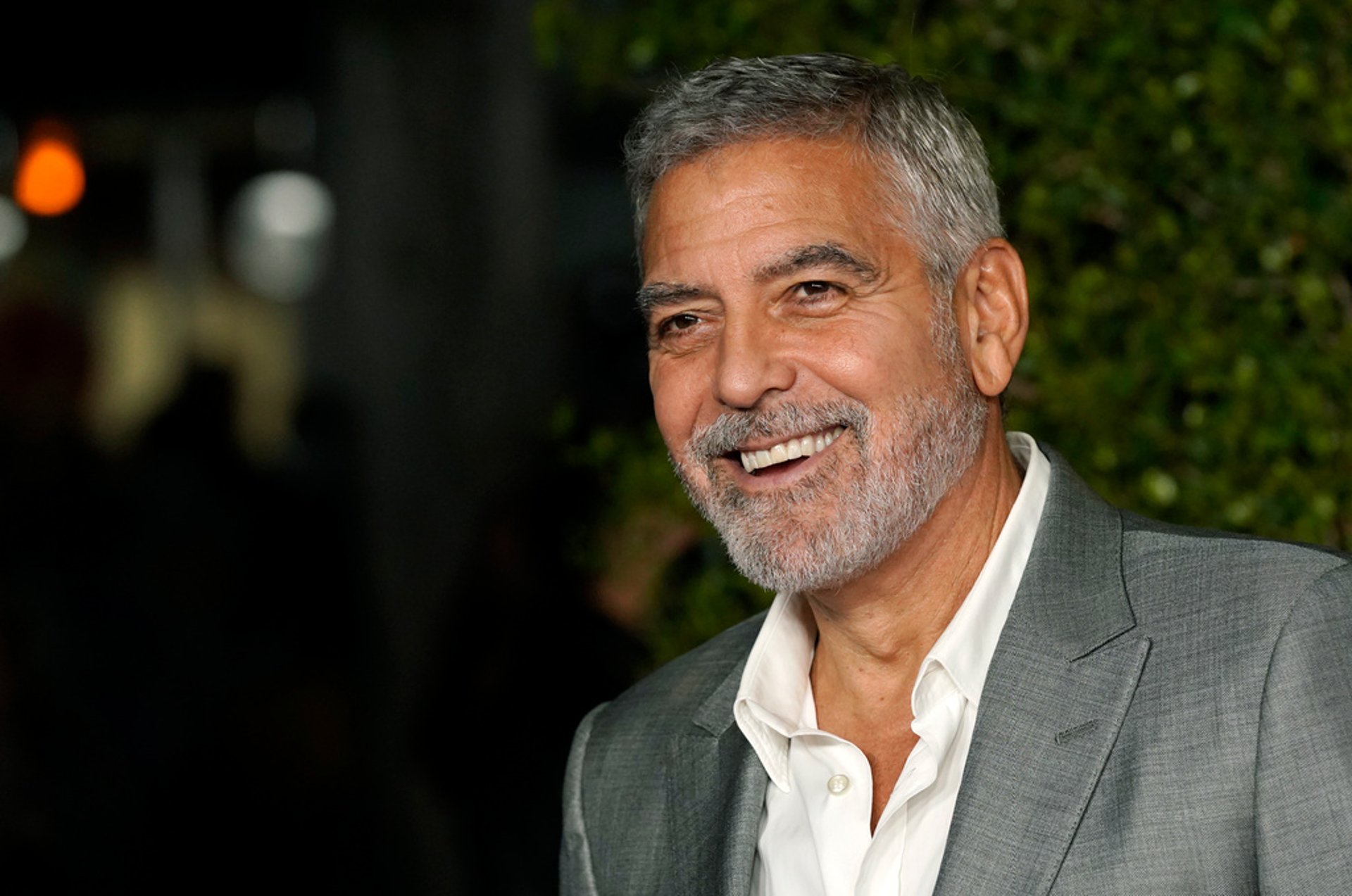 Clooney: "Biden saves democracy"