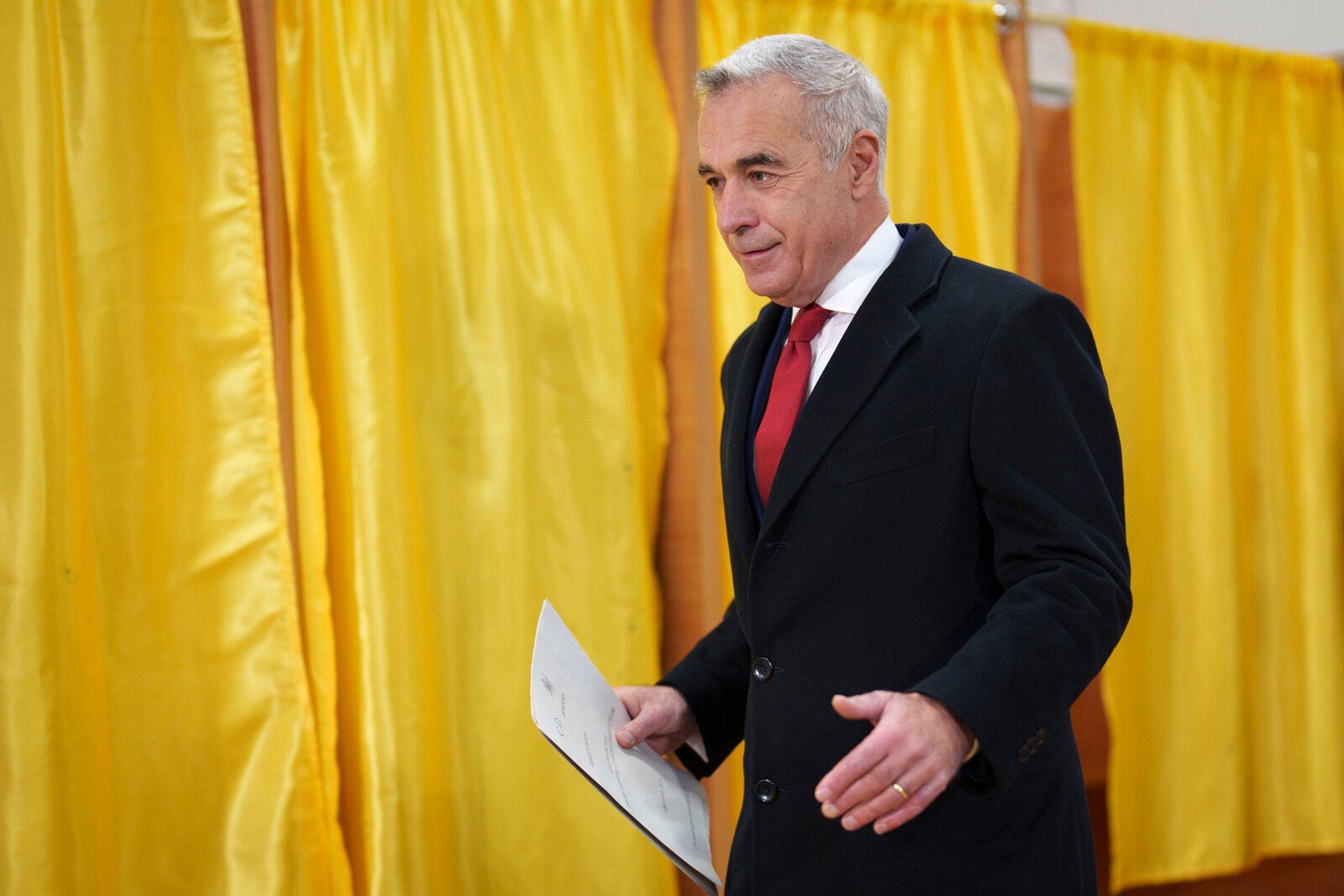 Romanian Right-Wing Leader: Vote Despite