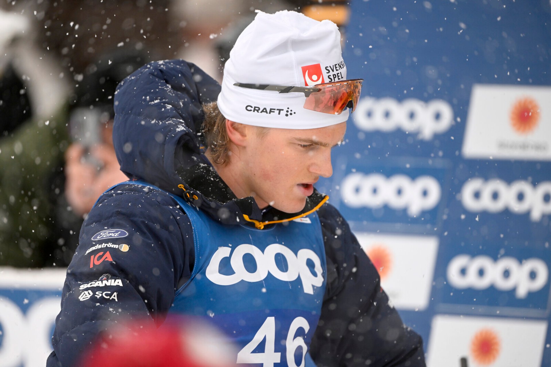 Norwegian Triumph: Klæbo Dominates as Swedes Miss Podium in Snowstorm