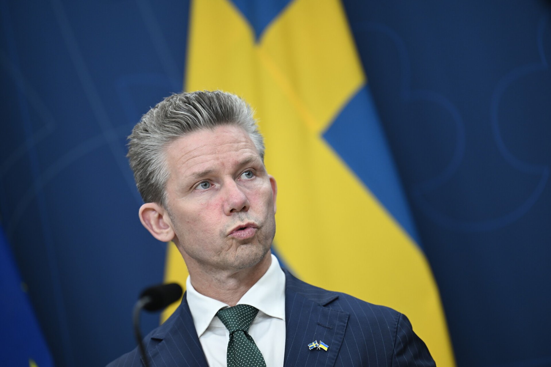 Jonson does not rule out more Swedes to Ukraine